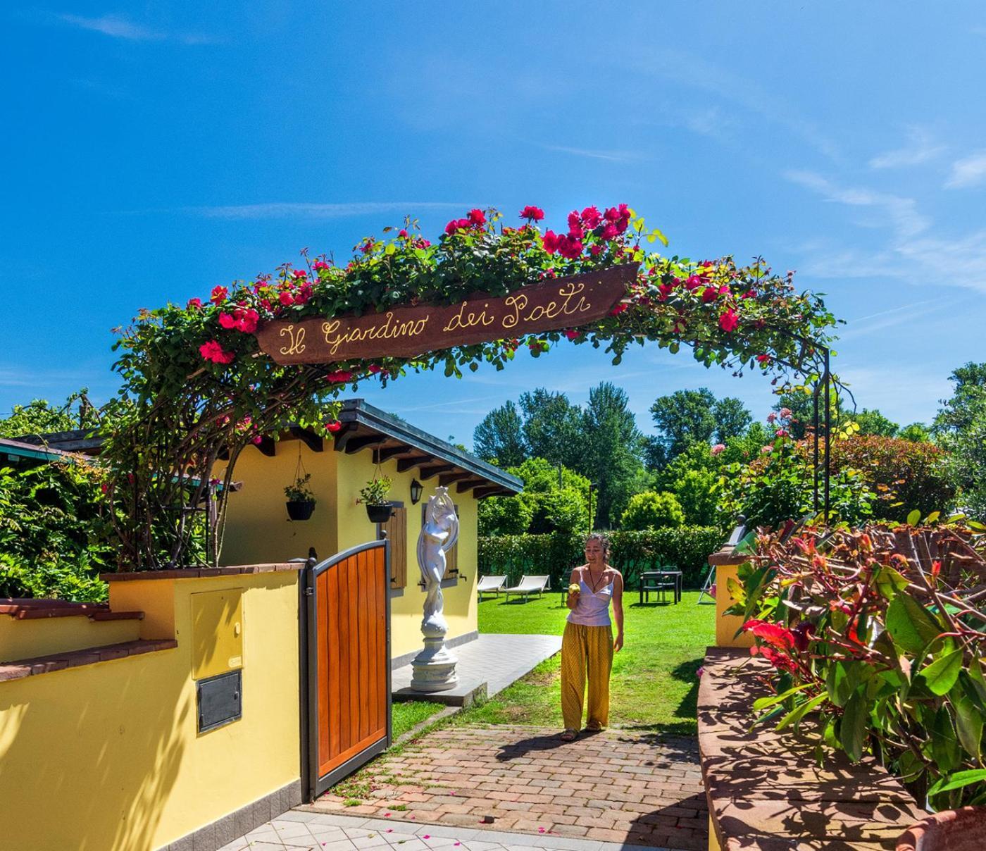 B&B Il Giardino Dei Poeti And Apartaments Lucca Ngoại thất bức ảnh