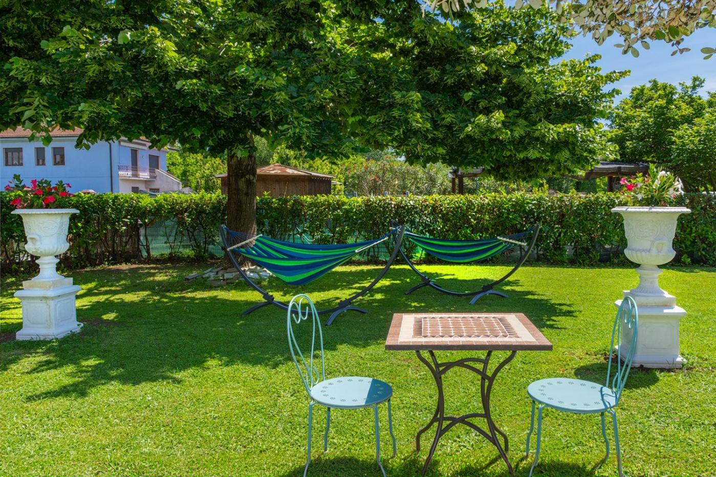 B&B Il Giardino Dei Poeti And Apartaments Lucca Ngoại thất bức ảnh