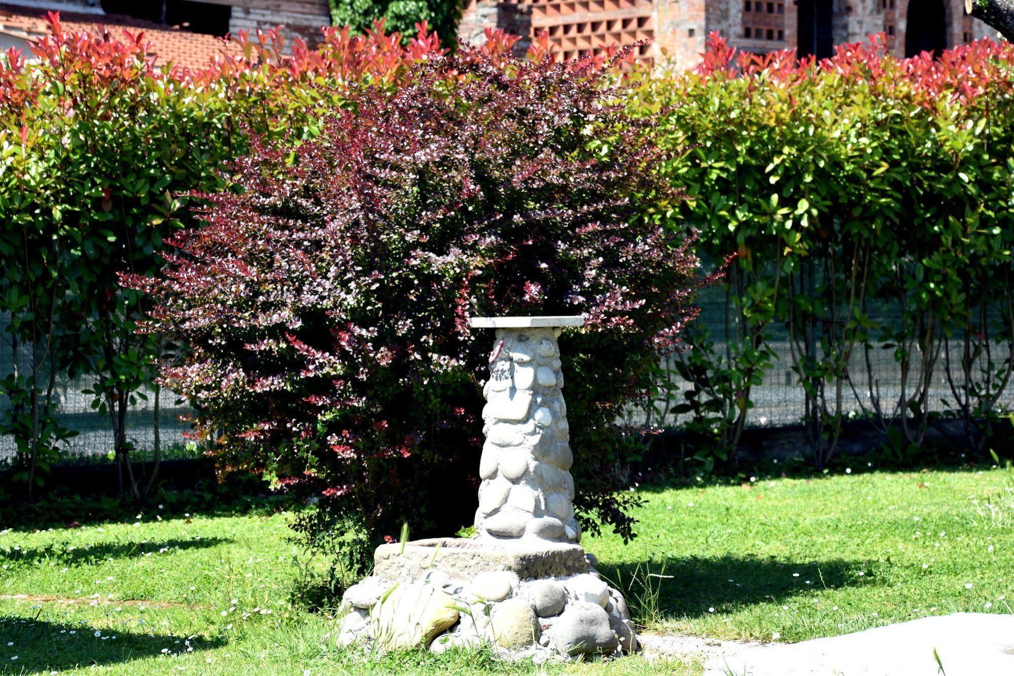 B&B Il Giardino Dei Poeti And Apartaments Lucca Ngoại thất bức ảnh